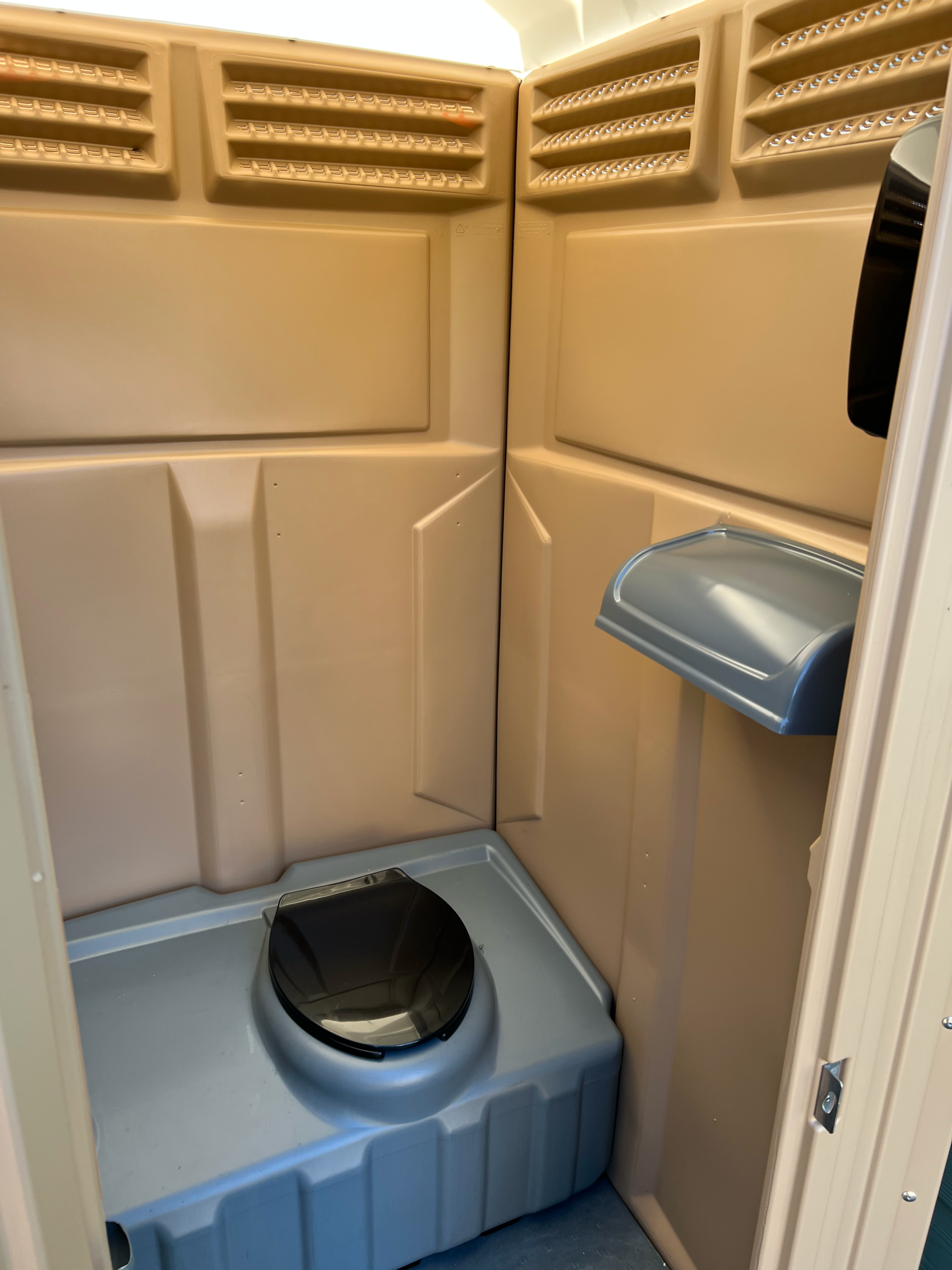 Portable restroom rental